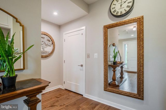 19820 BODMER DR, Ashburn, VA 20147
