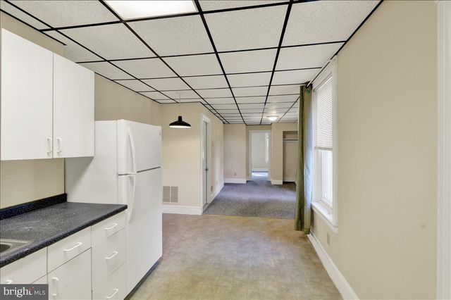 225 N CHURCH ST, Robesonia, PA 19551