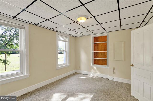 225 N CHURCH ST, Robesonia, PA 19551
