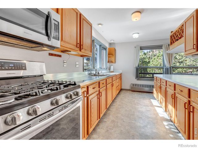 5566 Sugarloaf Road, Boulder, CO 80302
