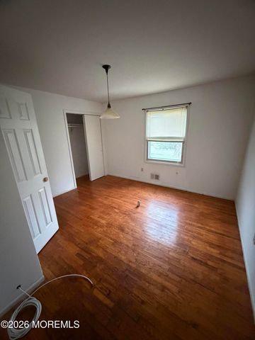 350 Bartley Road, Jackson, NJ 08527