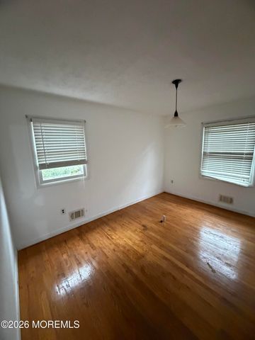 350 Bartley Road, Jackson, NJ 08527