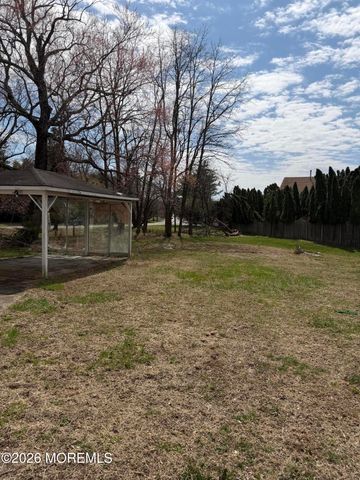 350 Bartley Road, Jackson, NJ 08527