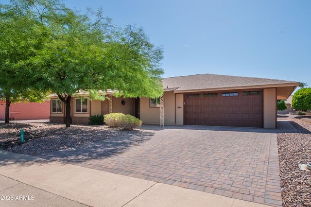 11037 W MEADE Drive, Sun City, AZ 85351