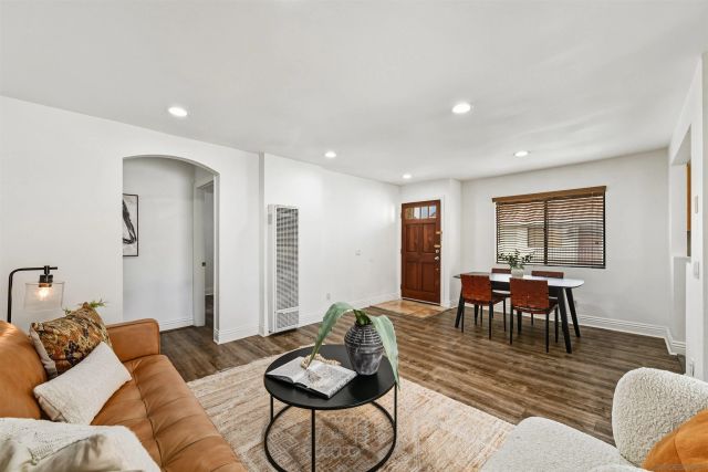 8223 Jade Coast Rd 118, San Diego, CA 92126