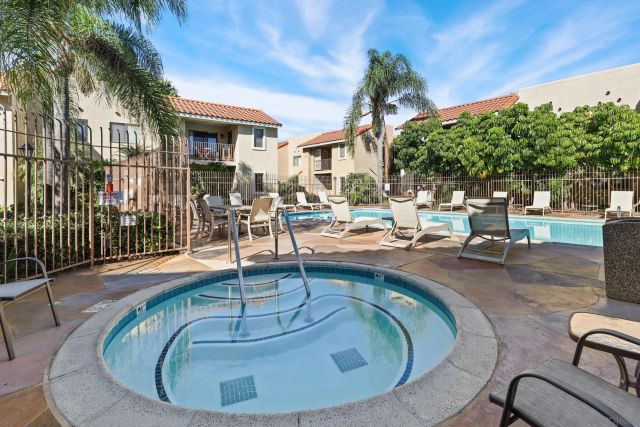8223 Jade Coast Rd 118, San Diego, CA 92126