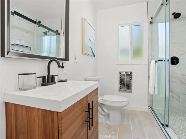 5141 Don Pio Drive, Woodland Hills, CA 91364