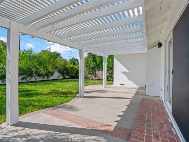 5141 Don Pio Drive, Woodland Hills, CA 91364