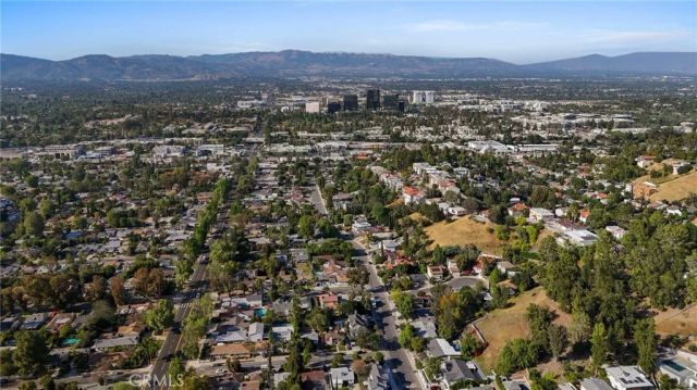 5141 Don Pio Drive, Woodland Hills, CA 91364