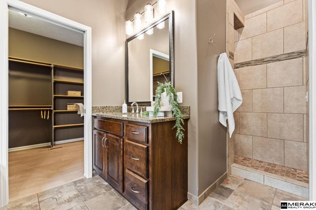 3211 S 184th Terrace, Omaha, NE 68130