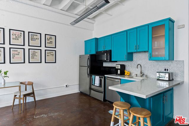 312 W 5th Street 719, Los Angeles, CA 90013