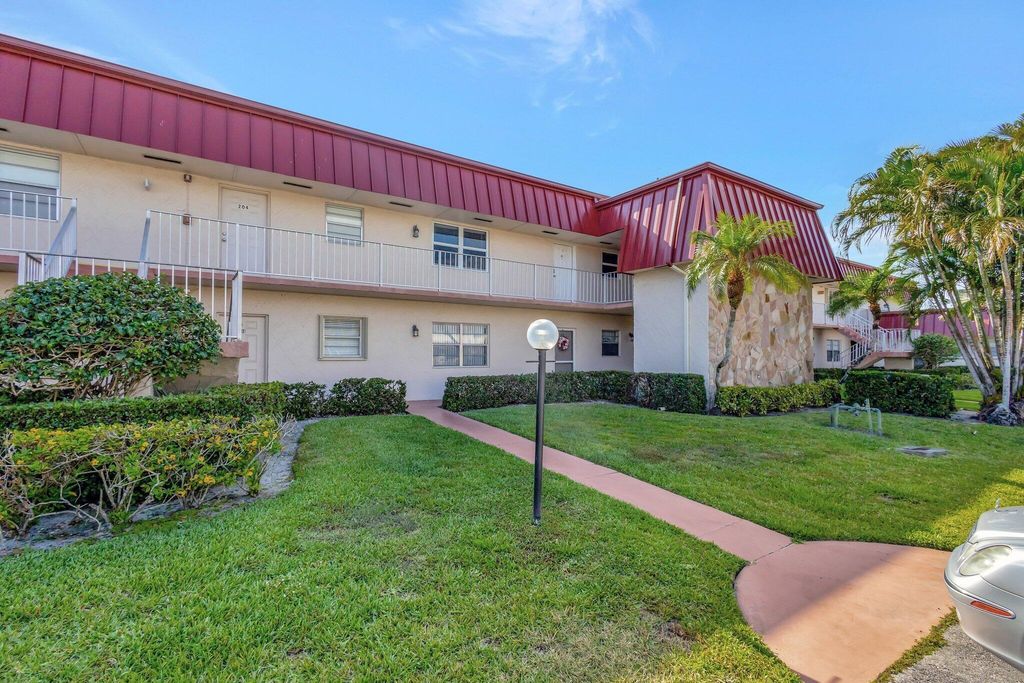 12012 Greenway Circle S 205, Royal Palm Beach, FL 33411