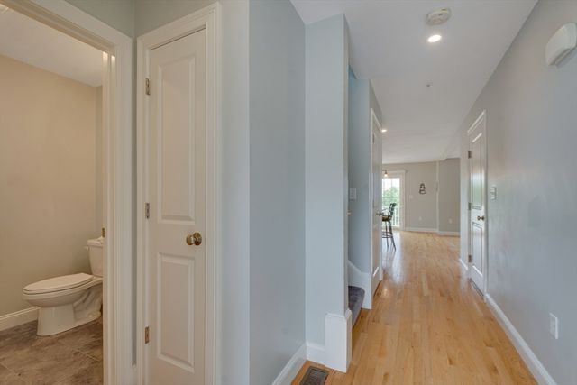 1202 Hazelwood Way 1202, Clinton, MA 01510