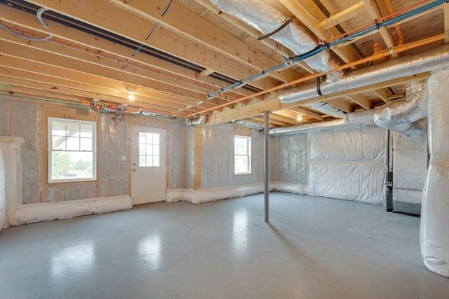 1202 Hazelwood Way 1202, Clinton, MA 01510