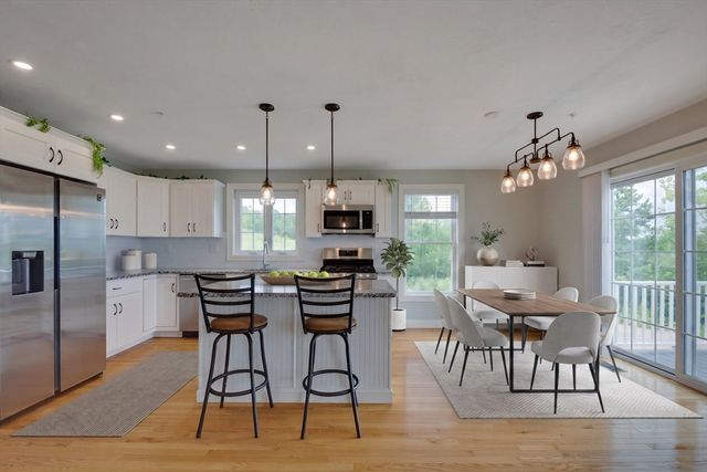 1202 Hazelwood Way 1202, Clinton, MA 01510