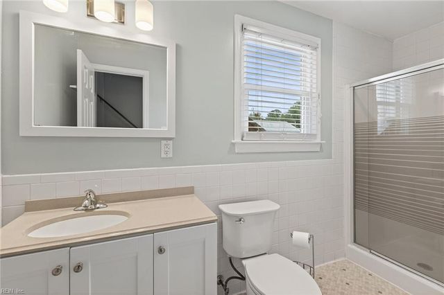805 Clay AVE, Chesapeake, VA 23323