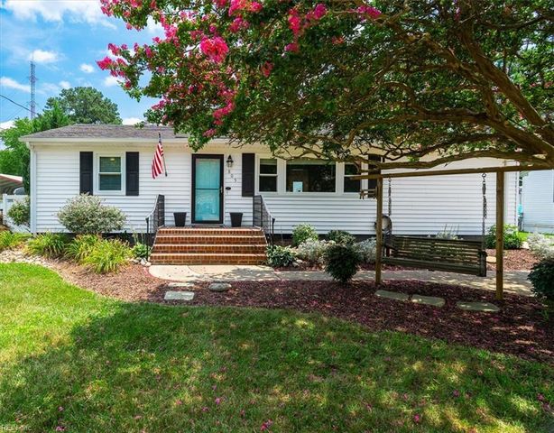 805 Clay AVE, Chesapeake, VA 23323