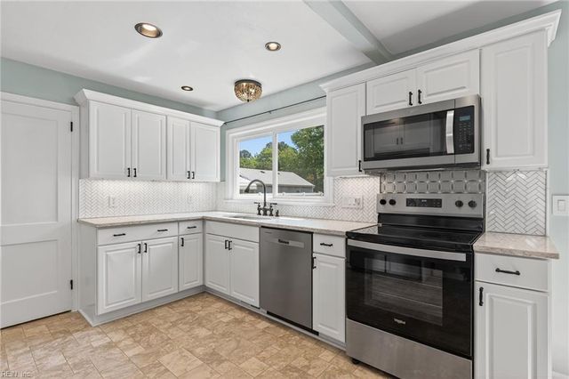 805 Clay AVE, Chesapeake, VA 23323