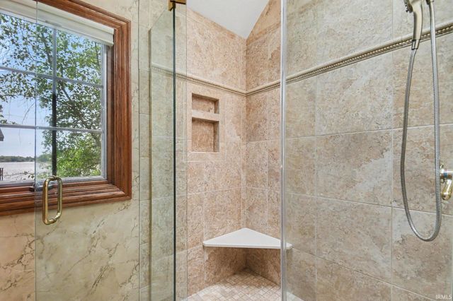 54940 Woodhold Court, Elkhart, IN 46516