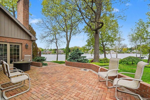 54940 Woodhold Court, Elkhart, IN 46516