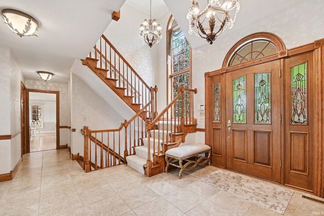 54940 Woodhold Court, Elkhart, IN 46516
