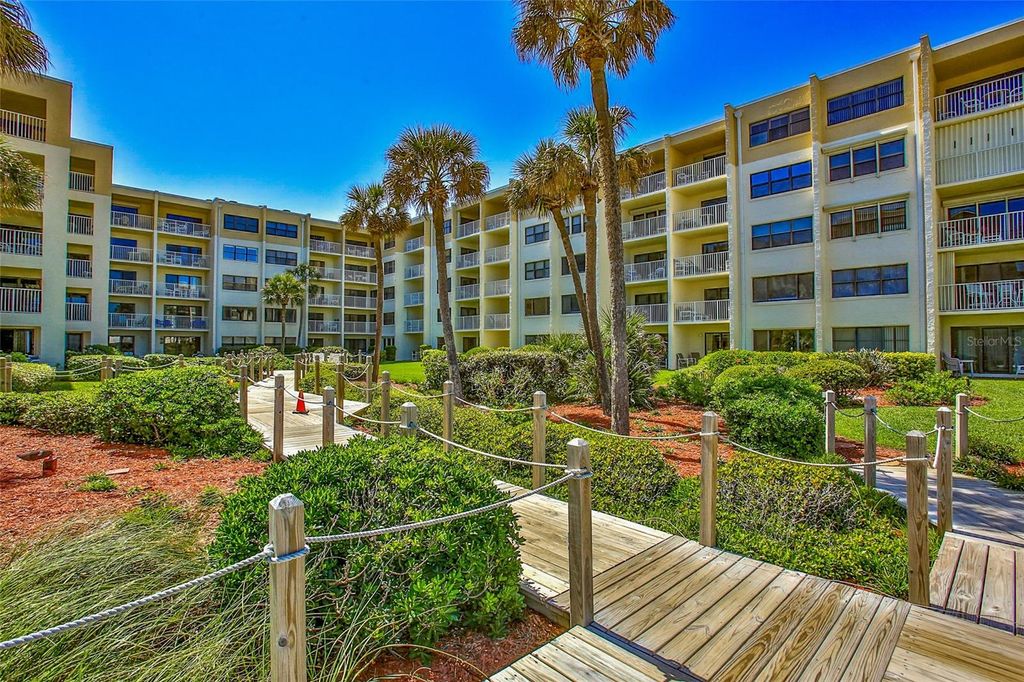 Image 24 of property listing at 4175 S ATLANTIC AVENUE 508, New Smyrna Beach, FL 32169