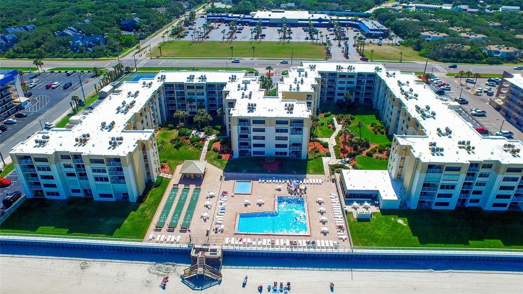 Image 31 of property listing at 4175 S ATLANTIC AVENUE 508, New Smyrna Beach, FL 32169