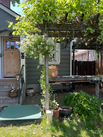 1717 N 13th, Boise, ID 83702