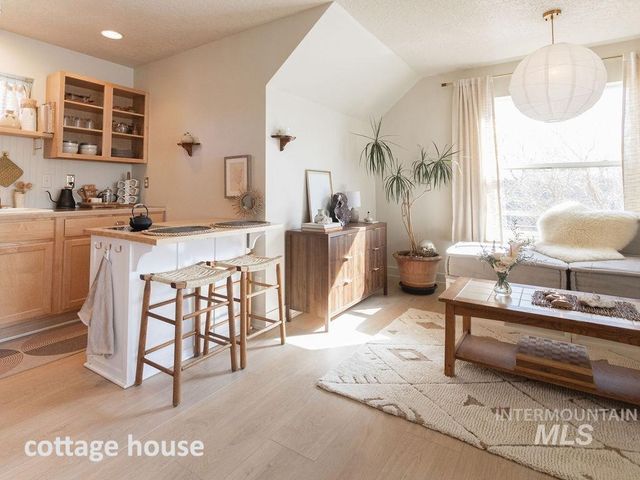 1717 N 13th, Boise, ID 83702