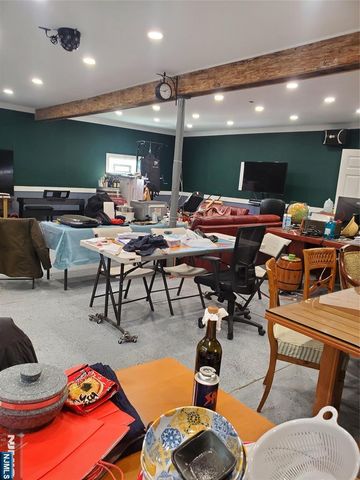 611 Bergen Boulevard, Ridgefield, NJ 07657