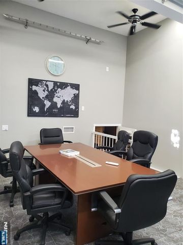 611 Bergen Boulevard, Ridgefield, NJ 07657