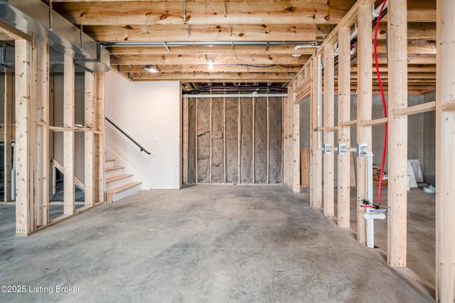 6308 Brentwood Dr, Crestwood, KY 40014