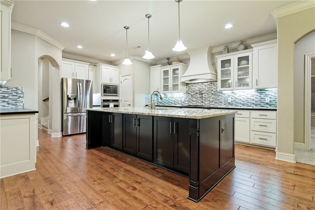 361 N Limestone Drive, Fayetteville, AR 72701