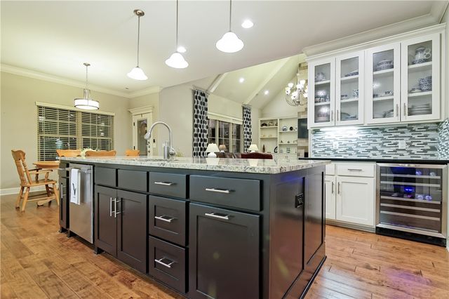 361 N Limestone Drive, Fayetteville, AR 72701