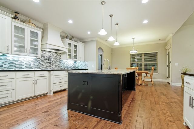 361 N Limestone Drive, Fayetteville, AR 72701