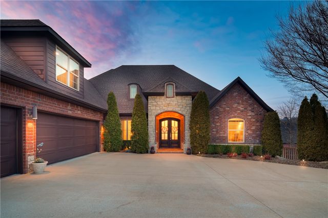 361 N Limestone Drive, Fayetteville, AR 72701