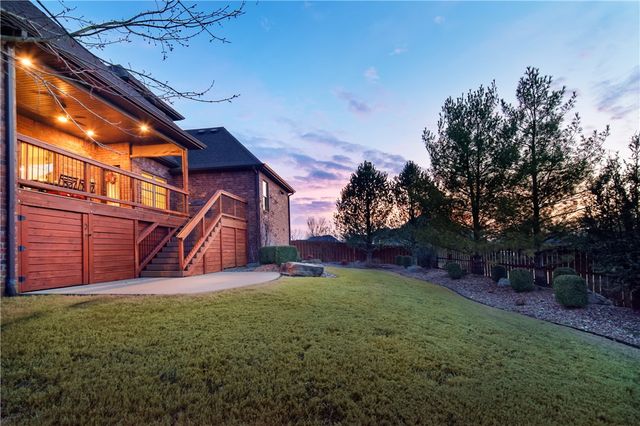 361 N Limestone Drive, Fayetteville, AR 72701