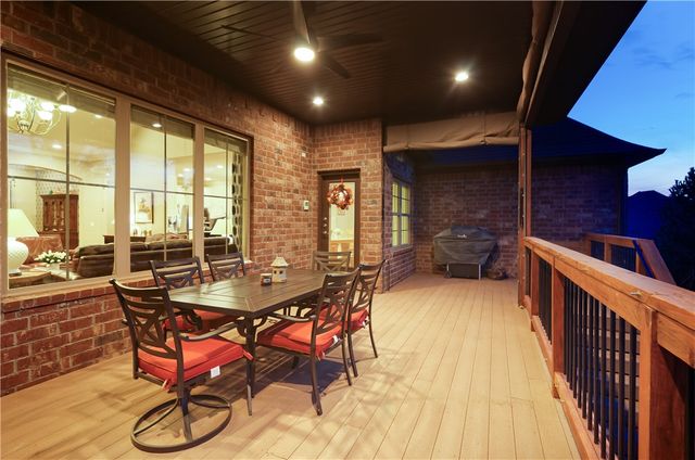 361 N Limestone Drive, Fayetteville, AR 72701