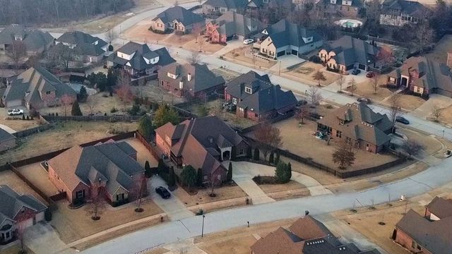 361 N Limestone Drive, Fayetteville, AR 72701