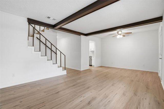 1508 S 8th Street, La Porte, TX 77571