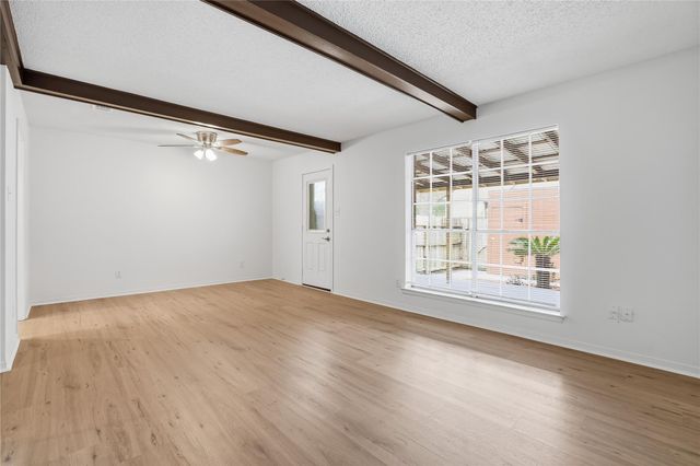 1508 S 8th Street, La Porte, TX 77571