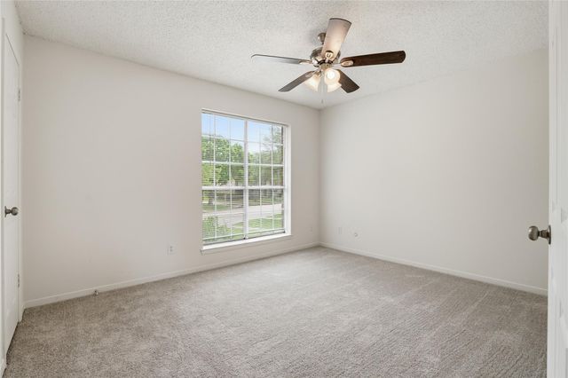 1508 S 8th Street, La Porte, TX 77571