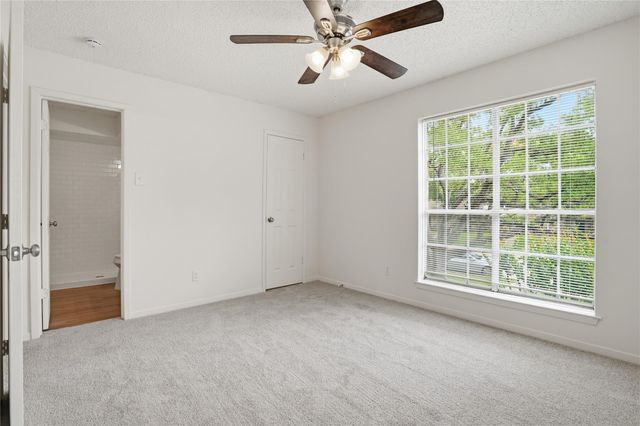 1508 S 8th Street, La Porte, TX 77571