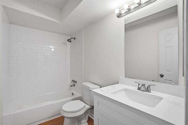 1508 S 8th Street, La Porte, TX 77571