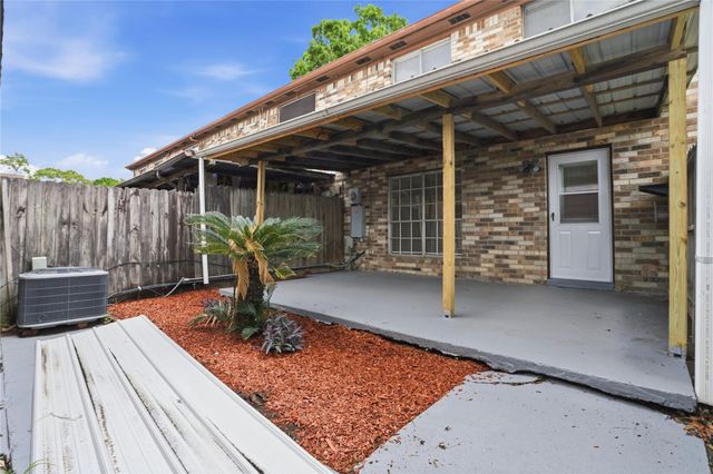 1508 S 8th Street, La Porte, TX 77571