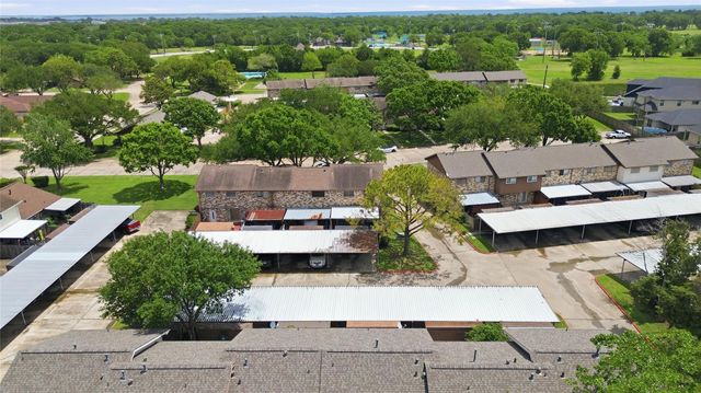 1508 S 8th Street, La Porte, TX 77571