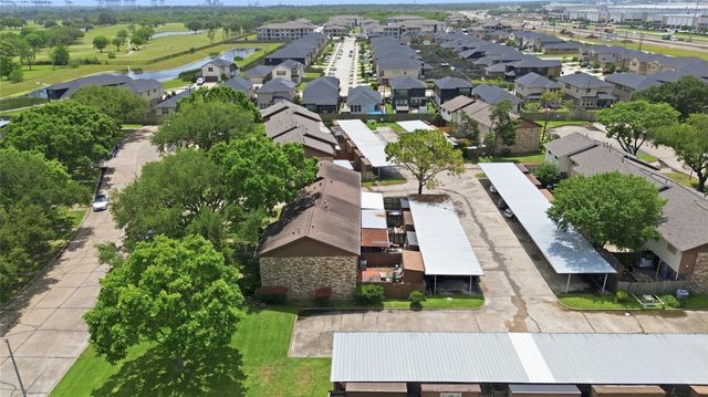 1508 S 8th Street, La Porte, TX 77571