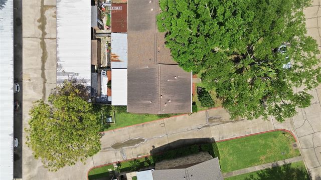 1508 S 8th Street, La Porte, TX 77571