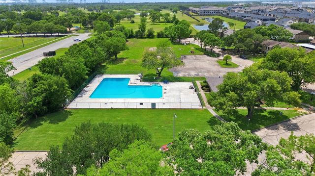 1508 S 8th Street, La Porte, TX 77571