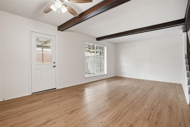 1508 S 8th Street, La Porte, TX 77571